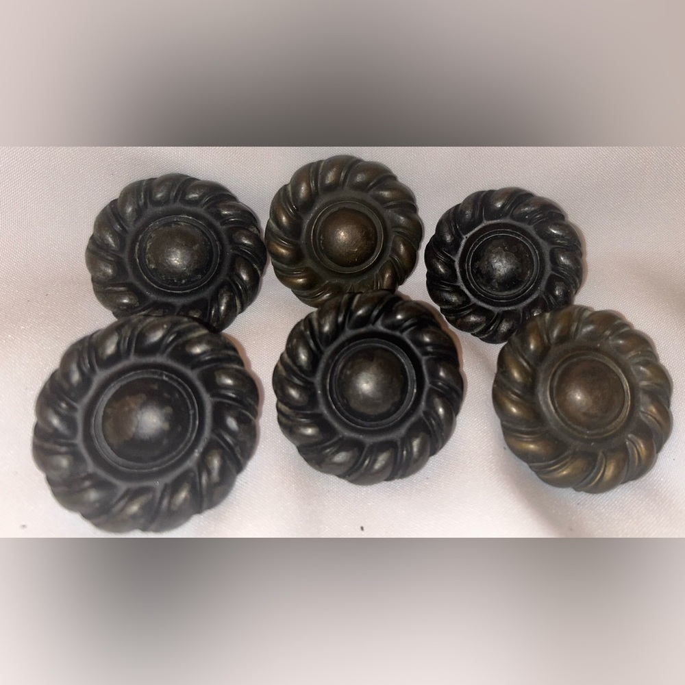 Gorgeous Vintage Drawer Knobs